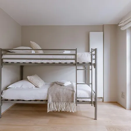 Huswell - Spacious Nearby The Sea In *